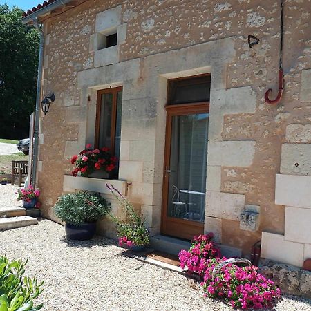 Bed and Breakfast La Vieille Grange - Saint-Privat-Des-Pres Екстер'єр фото